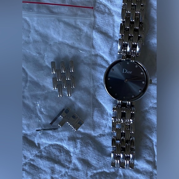 DIOR Watch With Diamonds - Picture 14 of 16